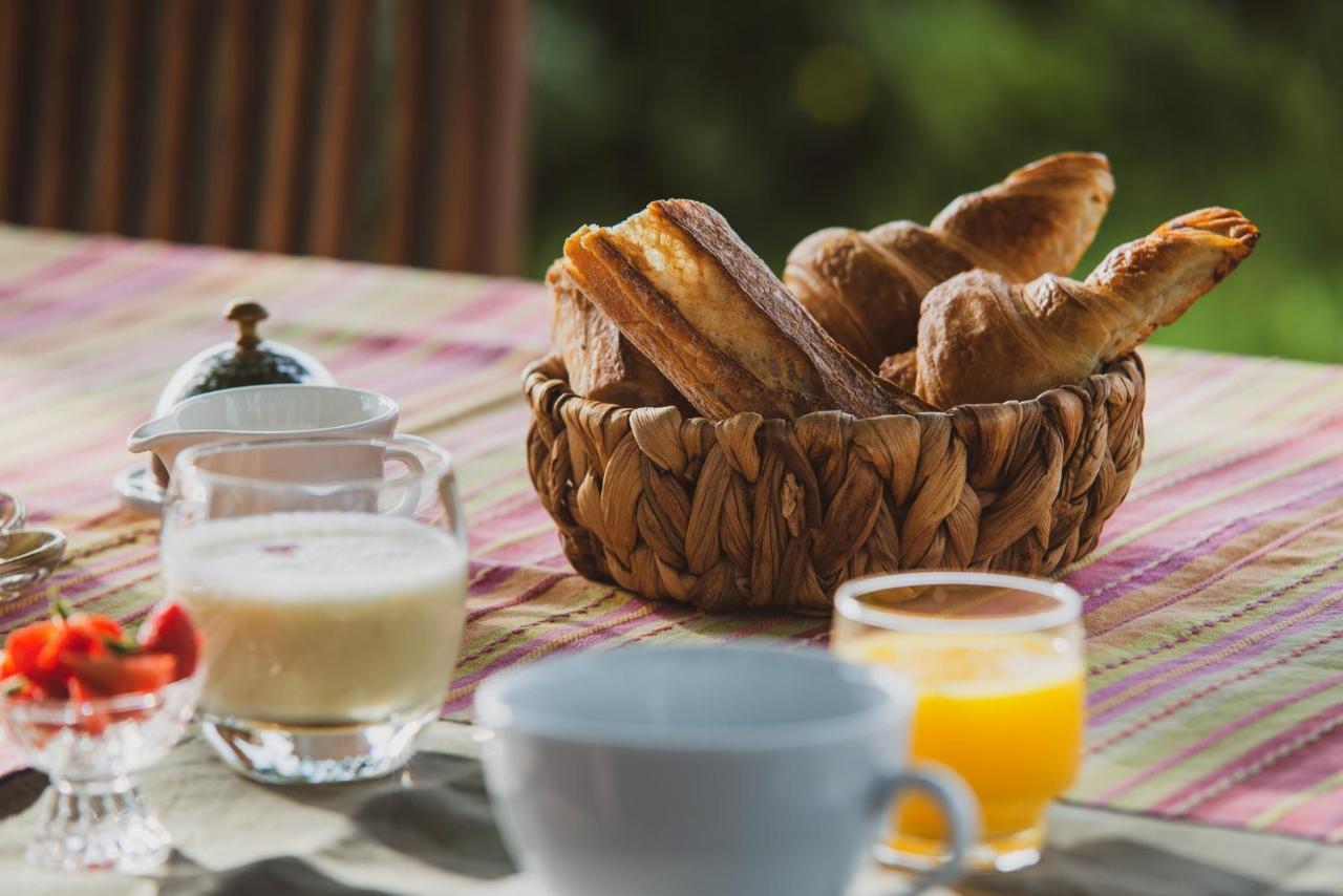 Bed and Breakfast La Douce France Collonges-la-Rouge Exterior foto